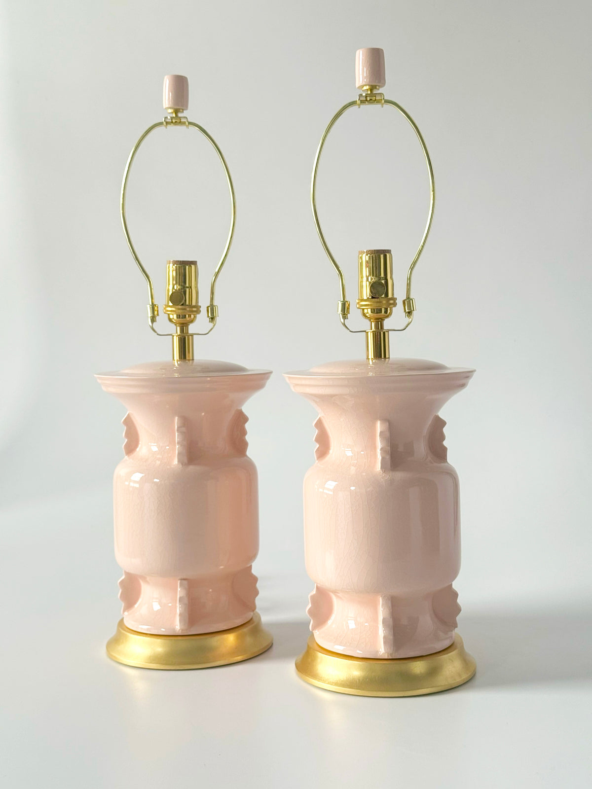 Amalfi Crackled Pink Studio Sample